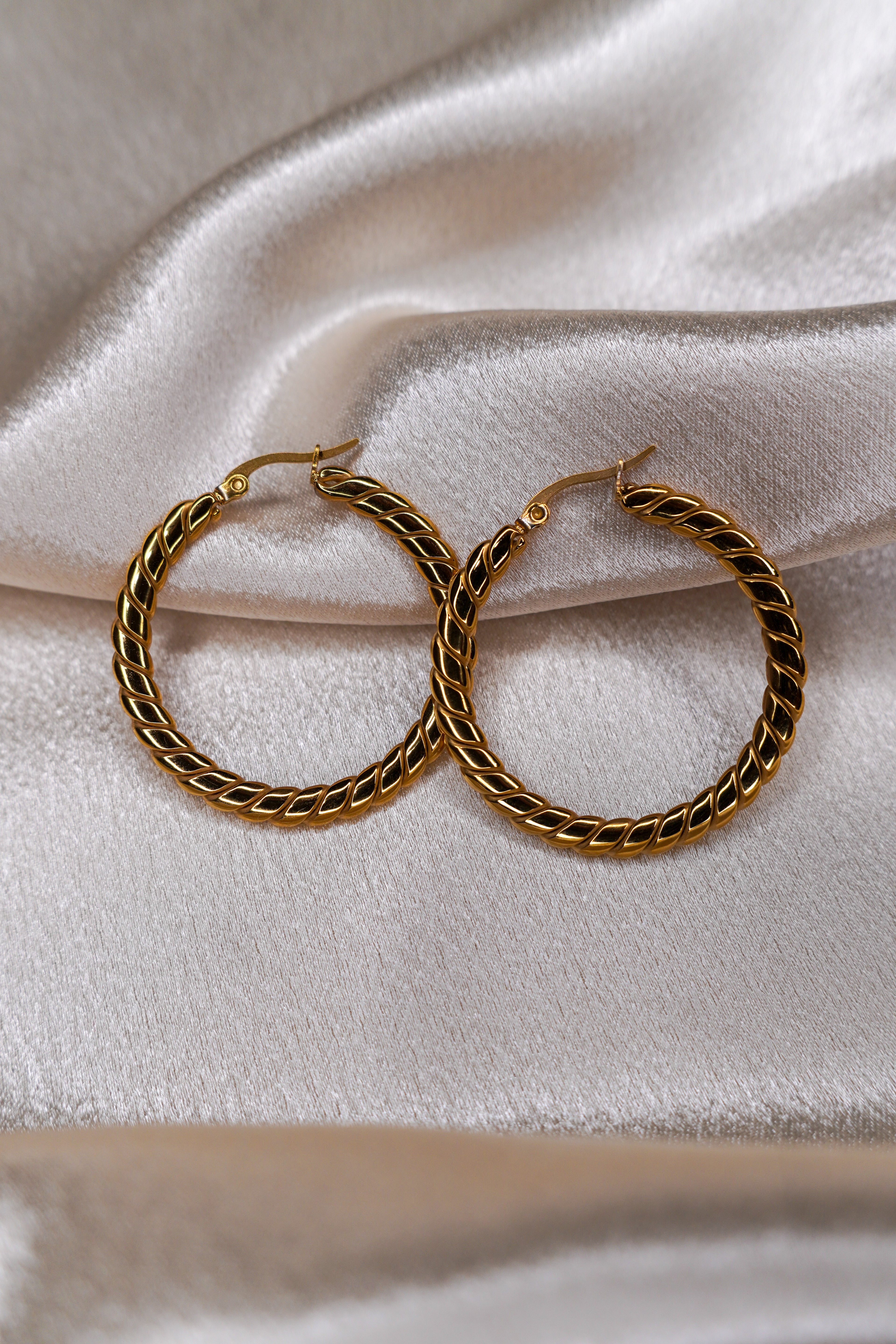 Rhonda Wreath Hoop